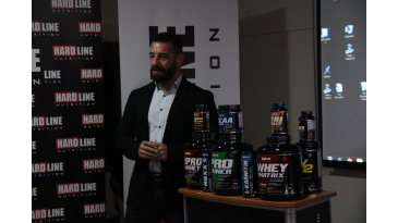 HARDLINE NUTRITION ECZACILARI BİLGİLENDİRME SEMİNERİNDE