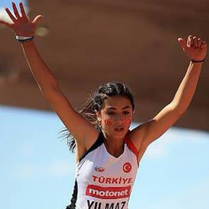Esra Yılmaz Esra Yılmaz